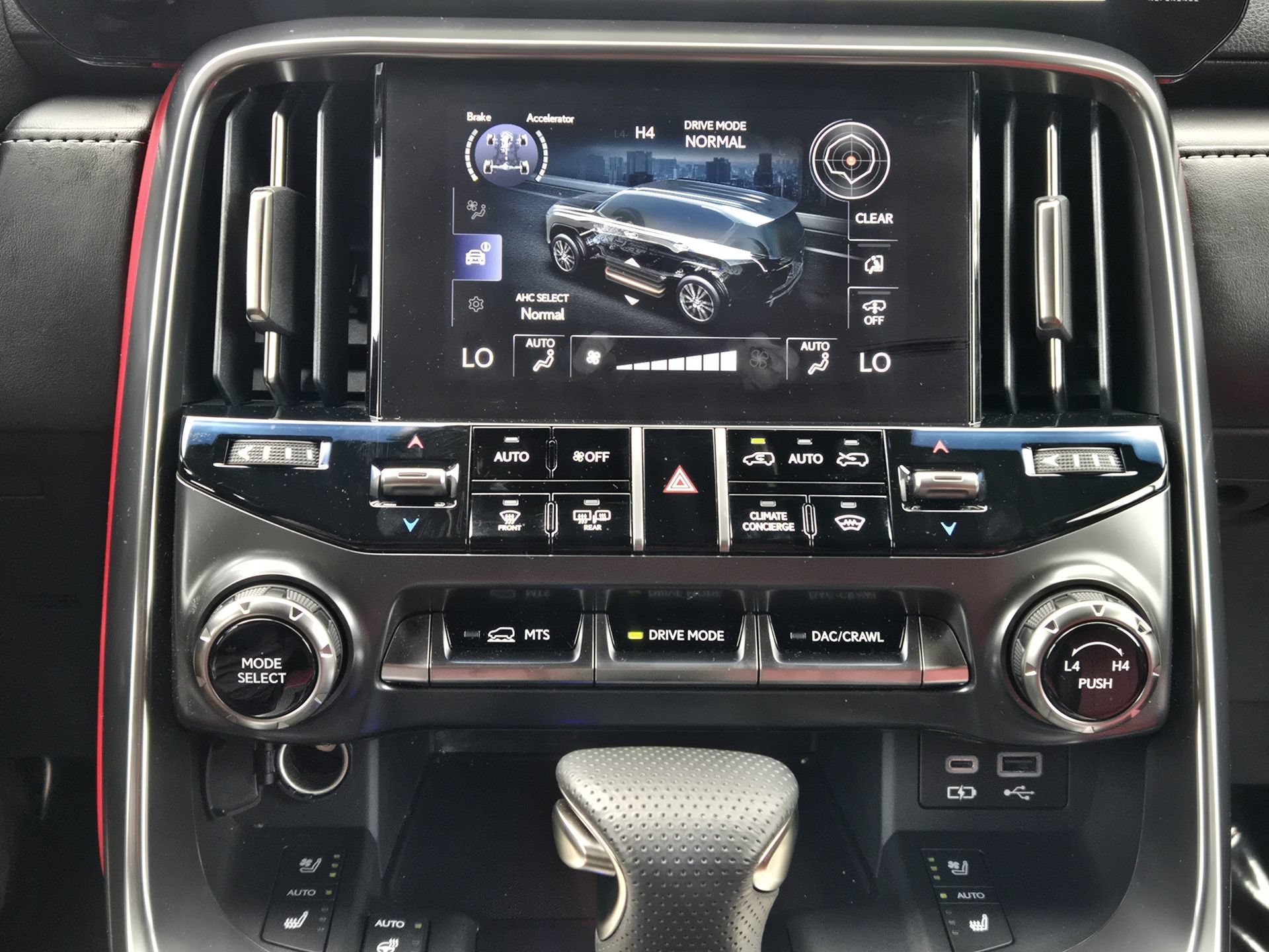 Used 2024 Lexus LX 600 F Sport AWD/4WD image 17