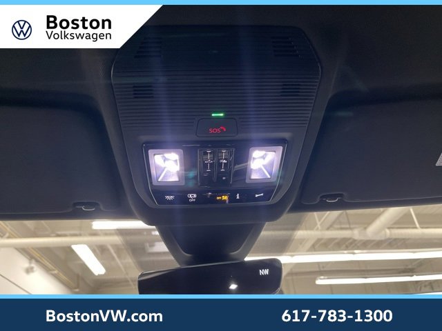 Used 2025 Volkswagen Atlas Cross Sport SEL R-Line image 23