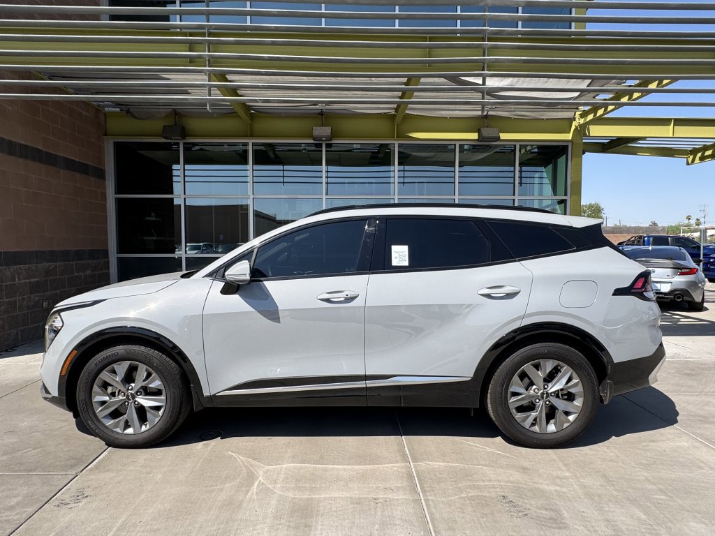 Used 2023 Kia Sportage SX image 7