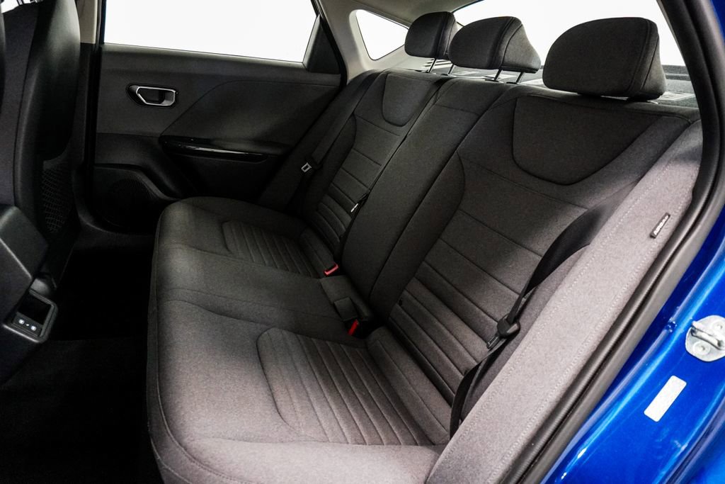 Used 2025 Kia K4 EX image 8
