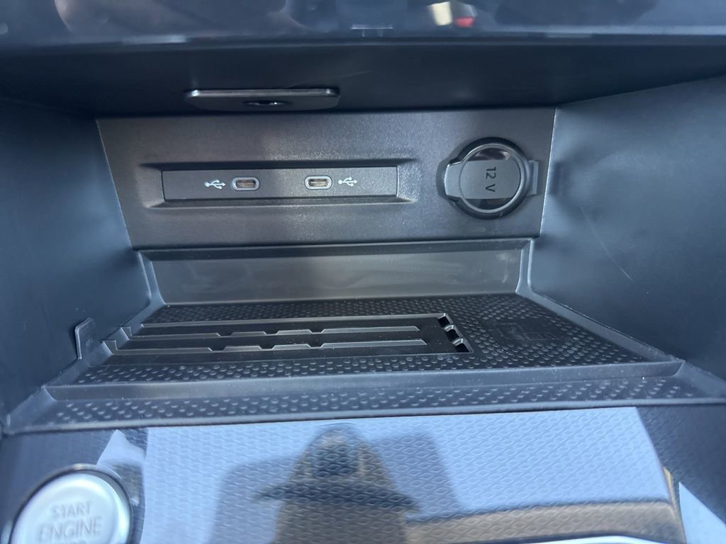 New 2025 Volkswagen Taos SE image 25