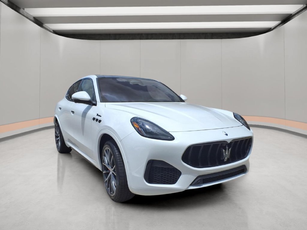 New 2026 Maserati Grecale Modena