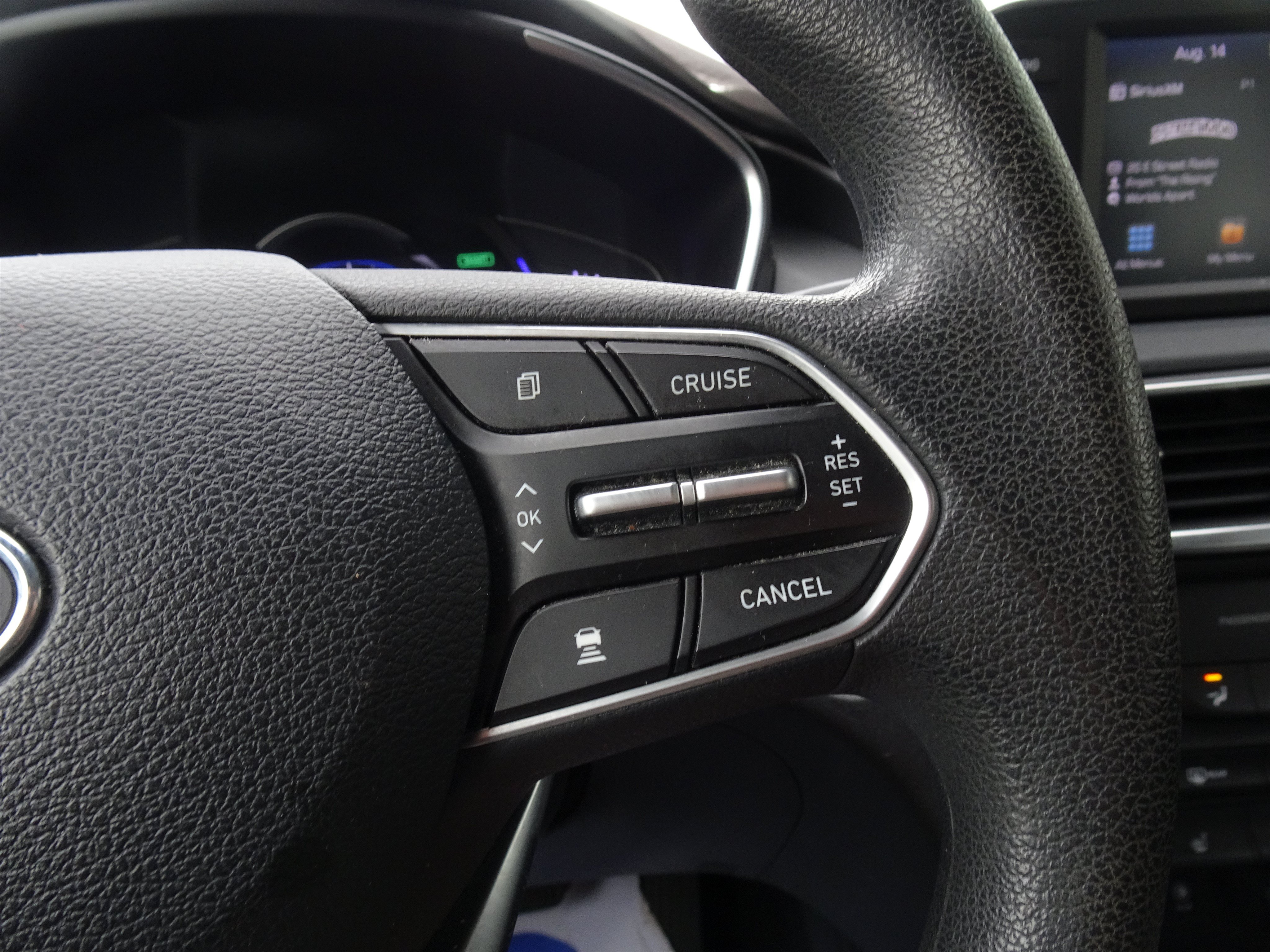 Used 2019 Hyundai Santa Fe SEL FWD image 22