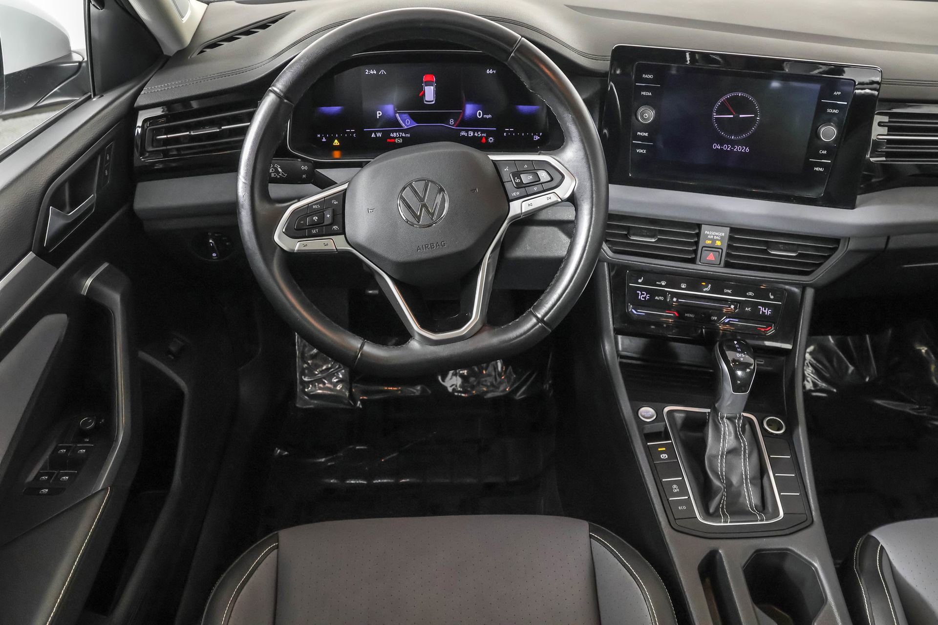 Used 2025 Volkswagen Jetta SE image 36