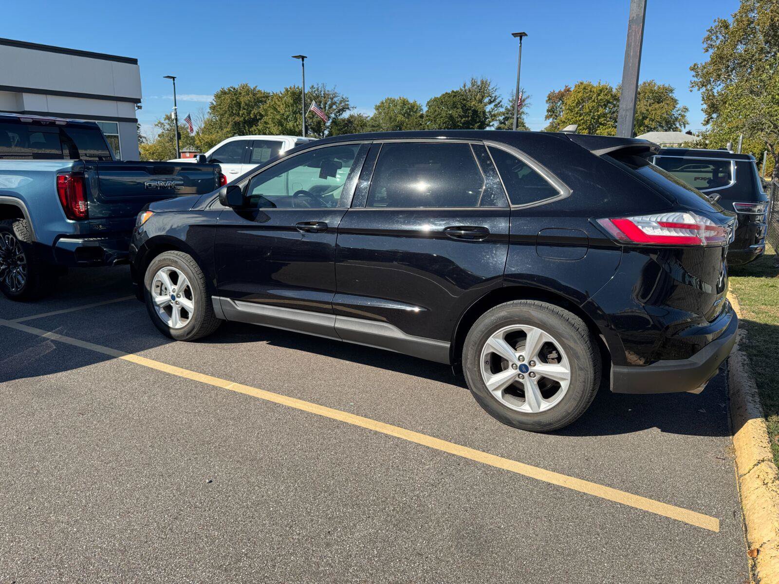 Used 2020 Ford Edge SE AWD/4WD image 7