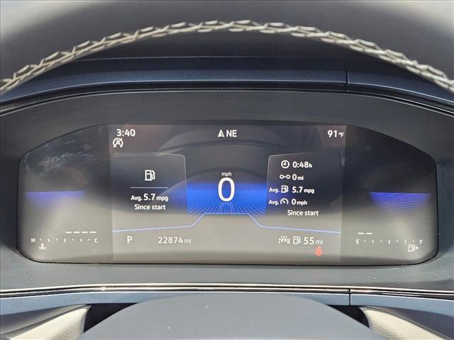 Used 2023 Volkswagen Taos SE w/ Panoramic Sunroof Package FWD image 11