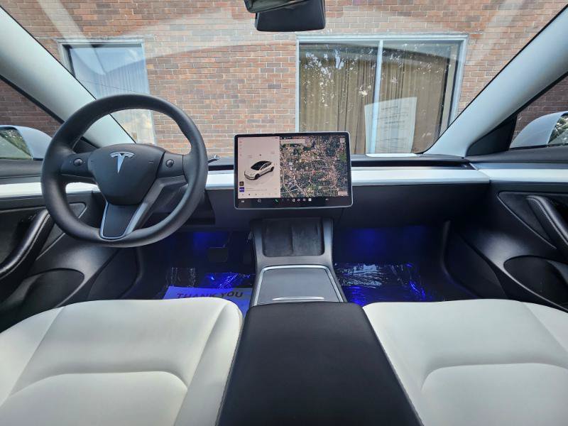 Used 2022 Tesla Model 3 Long Range AWD/4WD image 39