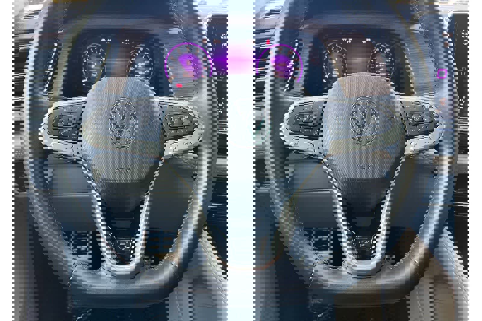 Used 2024 Volkswagen Atlas SEL Premium R-Line image 27