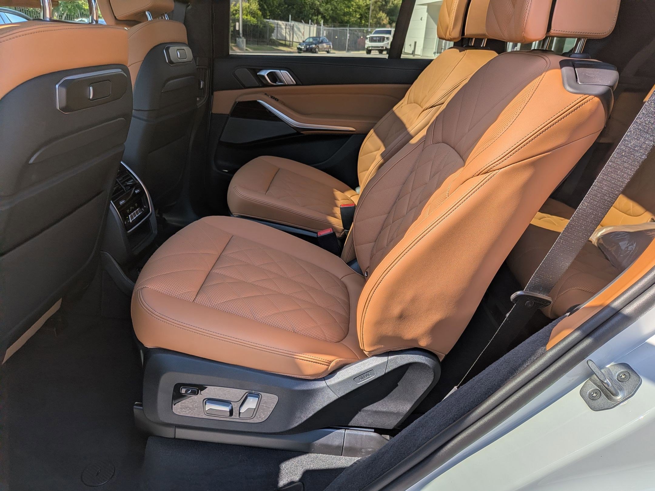 New 2027 BMW X7 xDrive40i w/ Executive Package AWD/4WD image 30