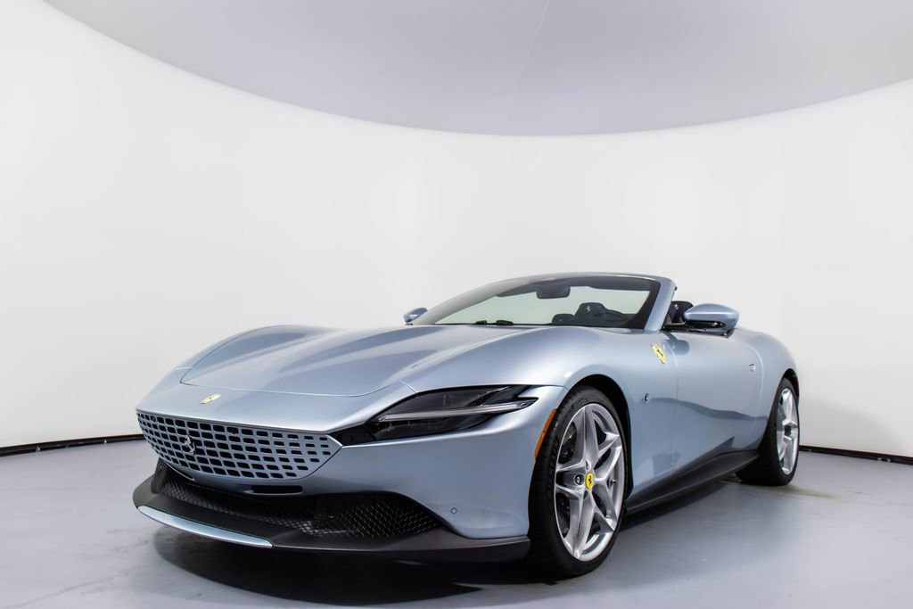 Certified 2025 Ferrari Roma Spider RWD image 29