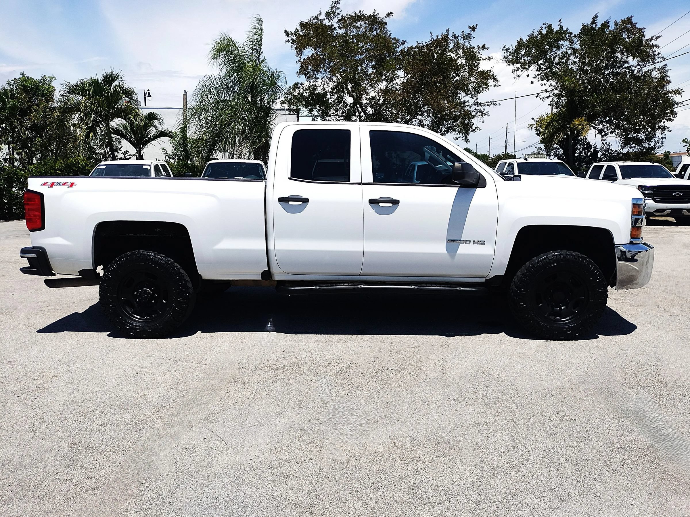Used 2017 Chevrolet Silverado 2500 W/T w/ WT Fleet Convenience Package AWD/4WD image 8