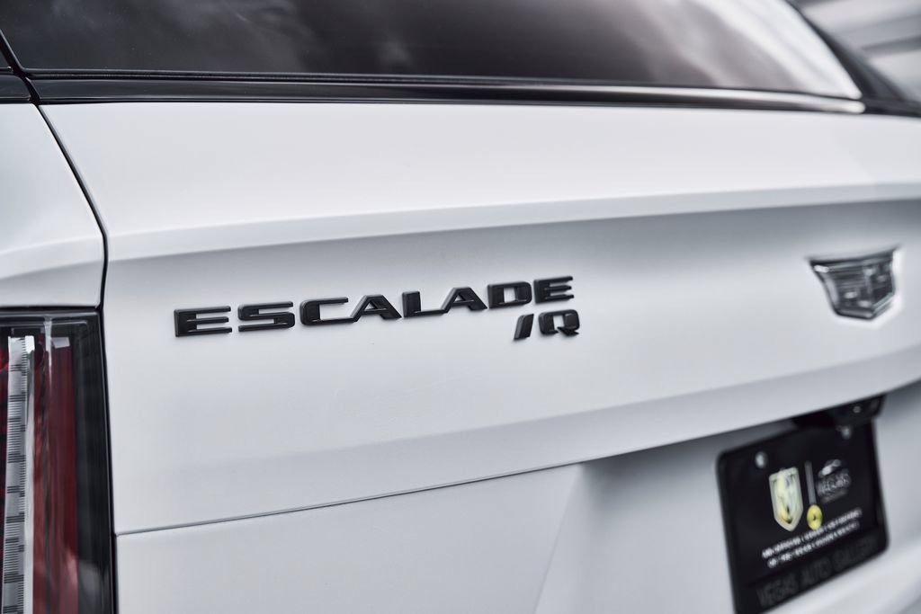 Used 2026 Cadillac Escalade IQ Sport 1 w/ LPO, Etrunk Organizer Package AWD/4WD image 14