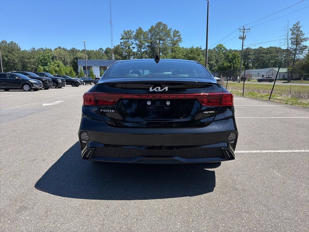 Used 2023 Kia Forte GT-Line w/ GT-Line Premium Package FWD image 6