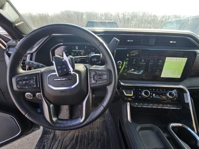 Used 2025 GMC Sierra 2500 Denali Ultimate image 3