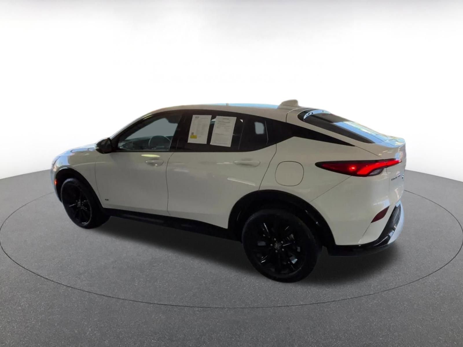 Used 2025 Buick Envista Sport Touring image 10