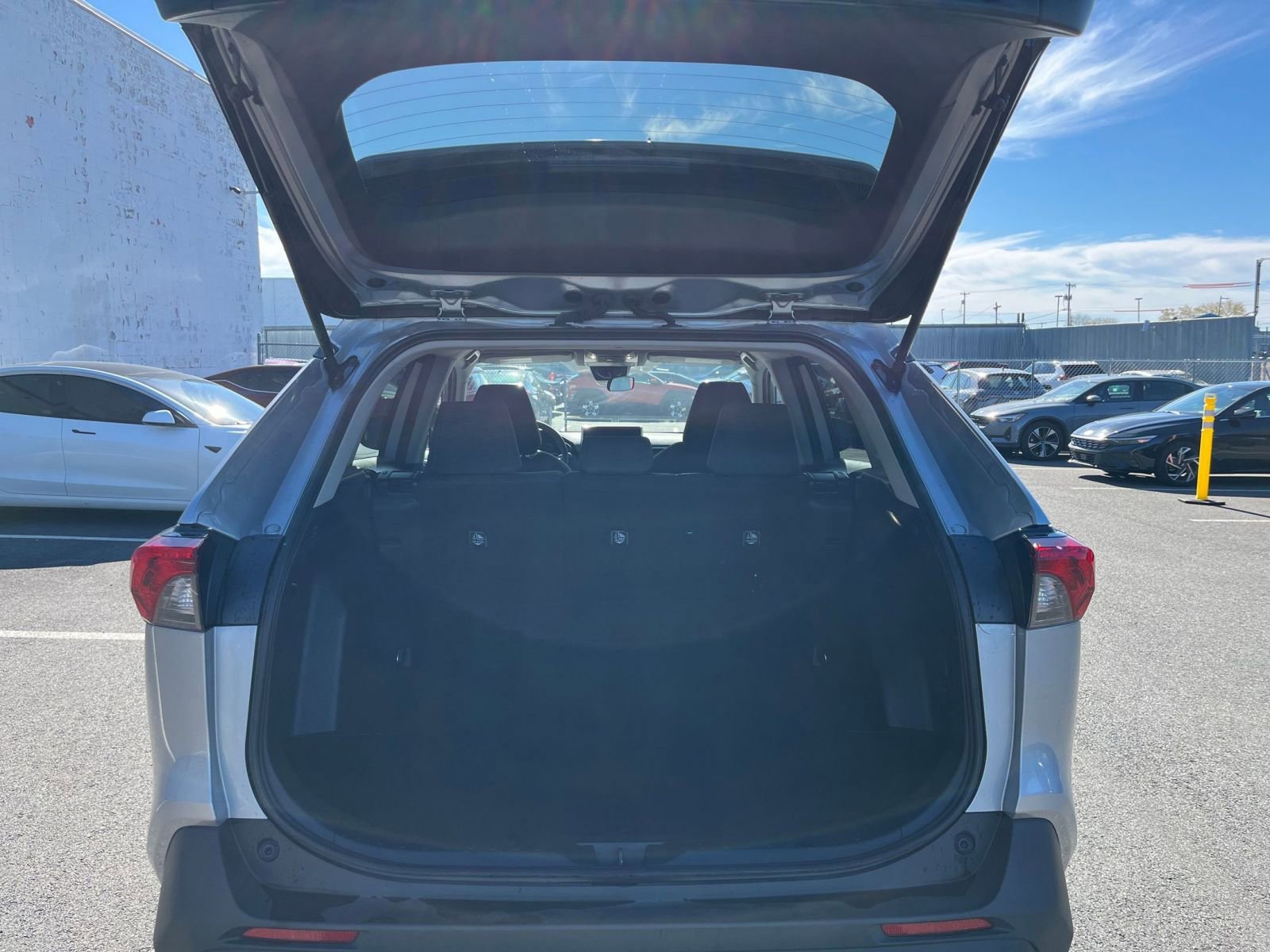 Used 2025 Toyota RAV4 LE image 30