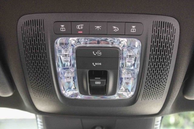 New 2026 Mercedes-Benz GLB 250 4MATIC image 16