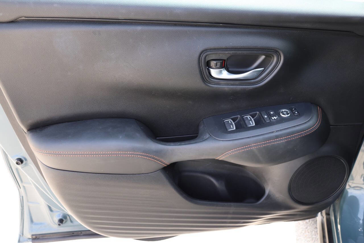 Used 2024 Honda HR-V Sport image 12