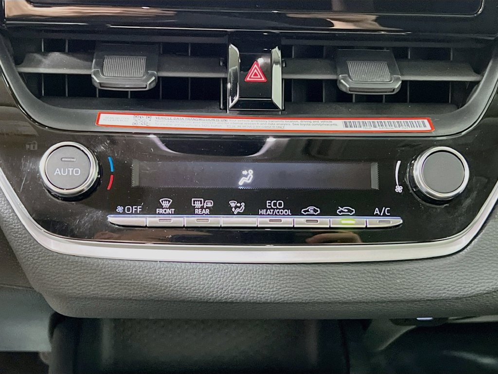 Used 2026 Toyota Corolla LE FWD image 23