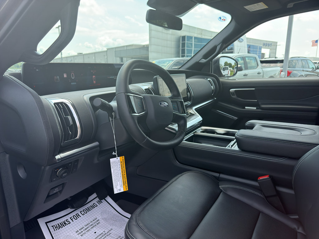 New 2027 Ford Expedition Platinum w/ Stealth Performance Package AWD/4WD image 10