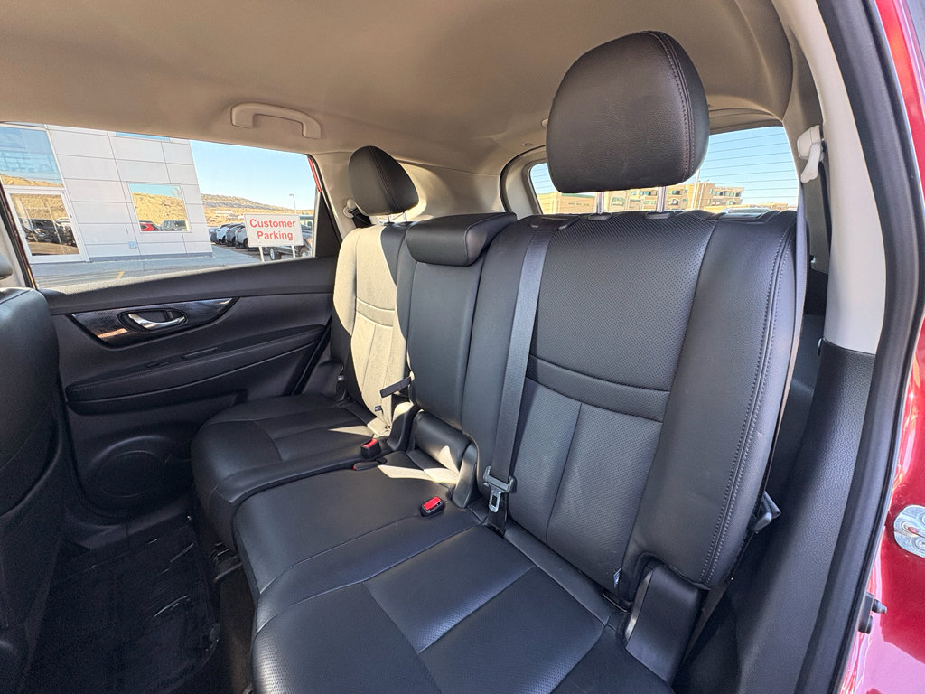 Used 2020 Nissan Rogue SL image 13