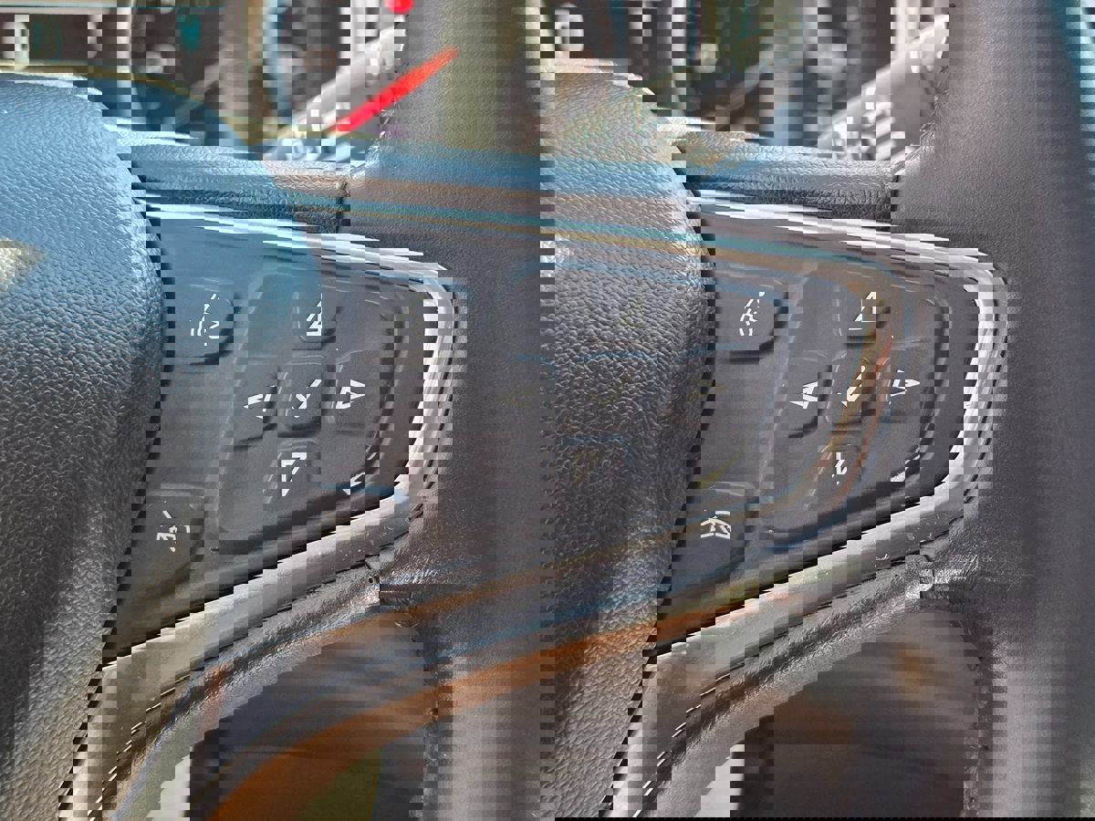 Used 2016 Chevrolet Malibu LT w/ Driver Confidence Package image 32