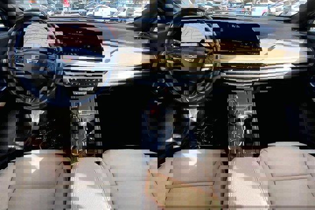 Used 2024 Cadillac XT4 Luxury w/ Trailering Package image 15