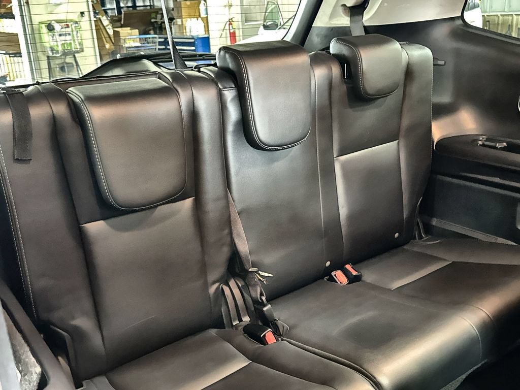 Used 2023 Subaru Ascent Touring AWD/4WD image 31