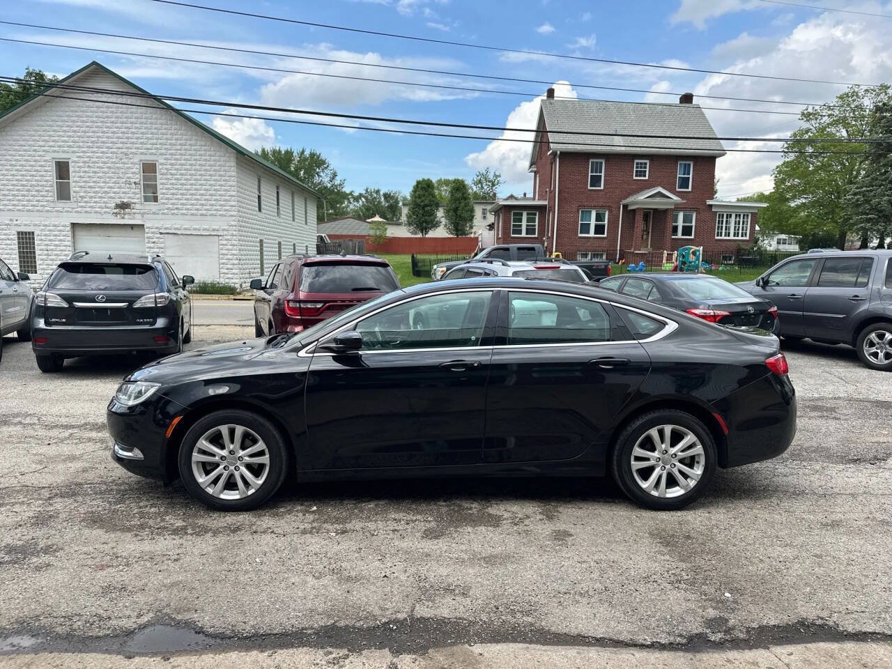 Used 2017 Chrysler 200 Limited Platinum FWD image 5
