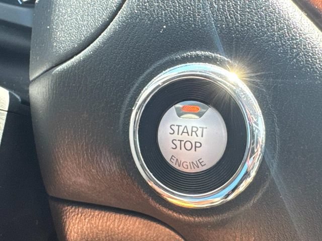 Used 2020 Nissan Pathfinder Platinum AWD/4WD image 40