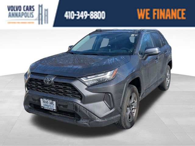 Used 2023 Toyota RAV4 XLE w/ Convenience Package image 4