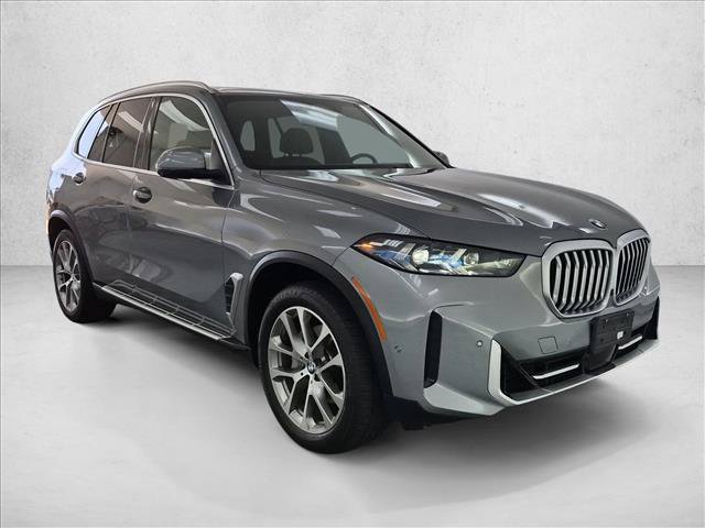 Used 2025 BMW X5 sDrive40i RWD image 3