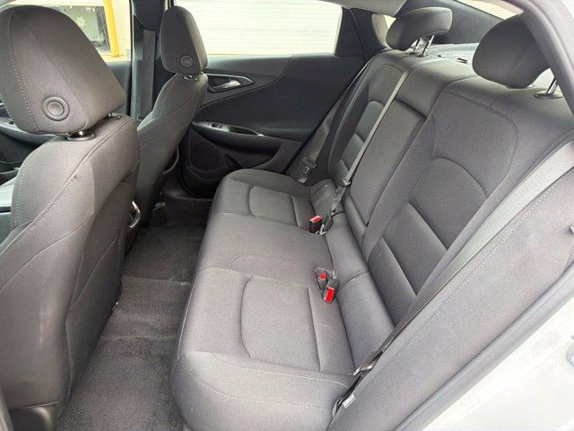 Used 2025 Chevrolet Malibu LT FWD image 15