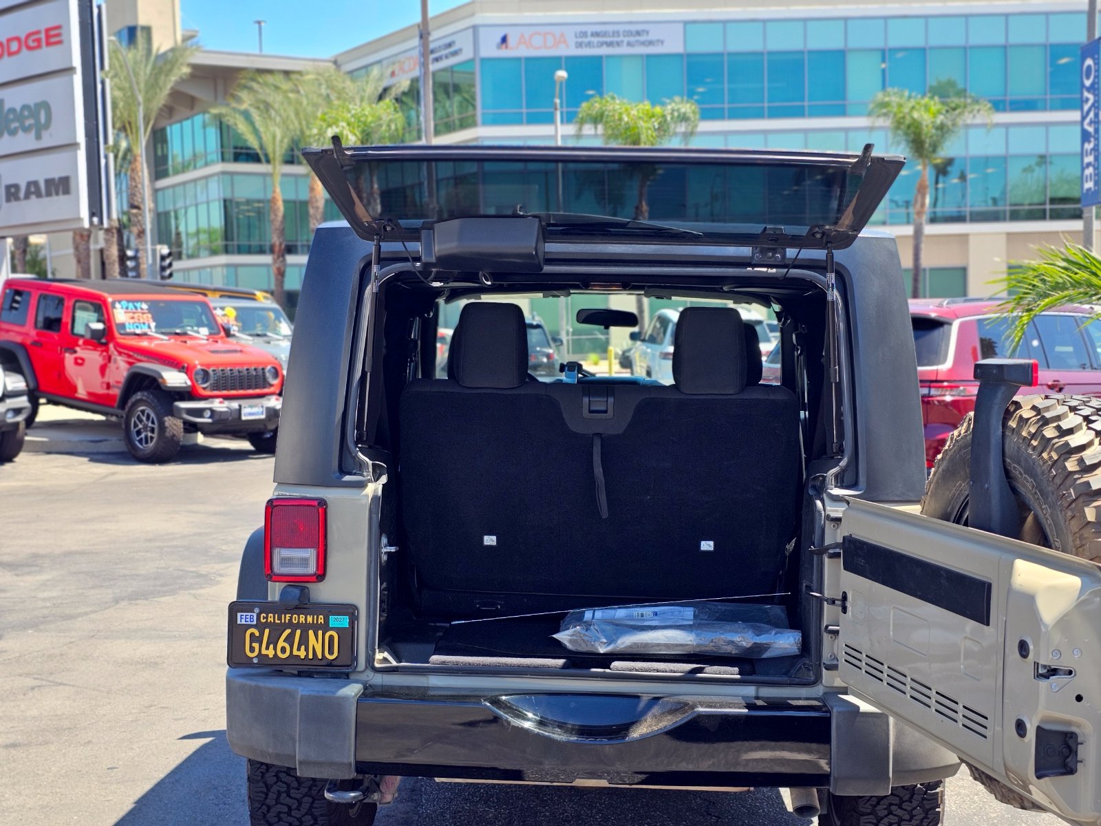Used 2017 Jeep Wrangler Sport AWD/4WD image 9