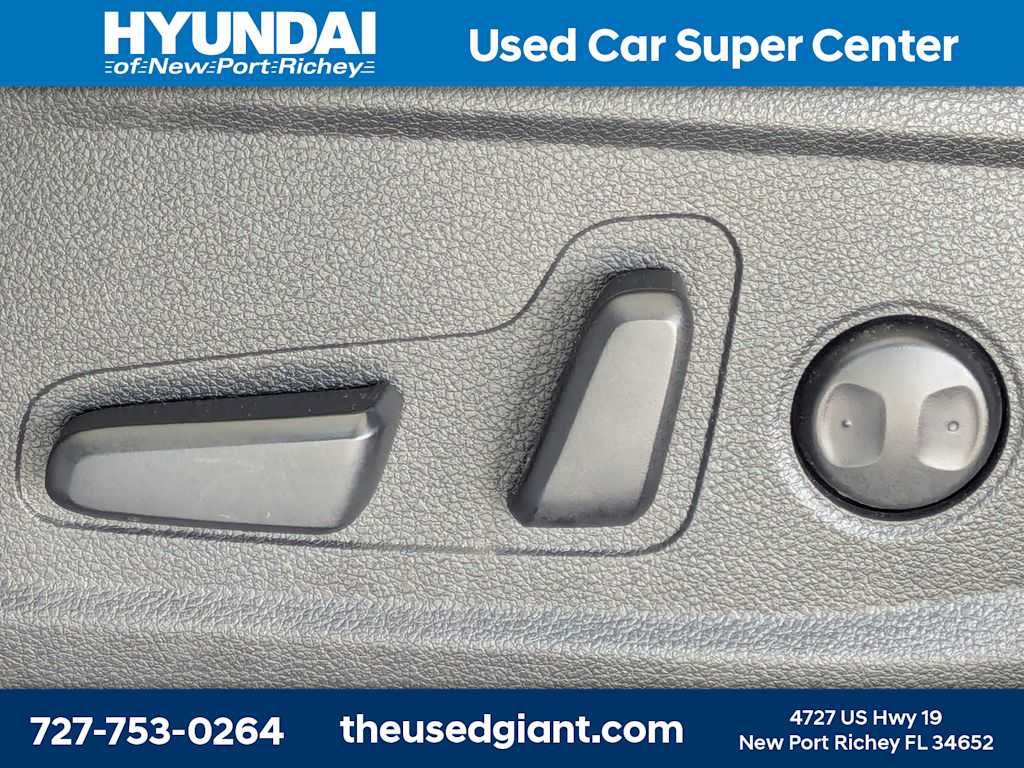 Used 2022 Hyundai Santa Fe XRT FWD image 23