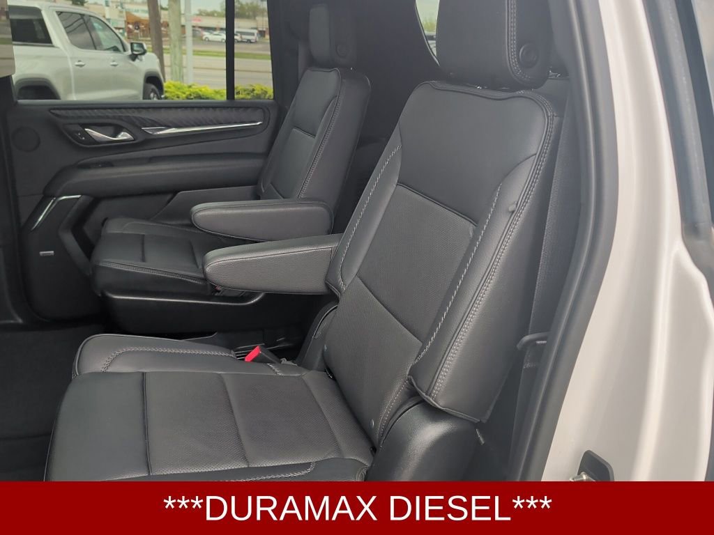 Used 2023 GMC Yukon XL Denali image 15