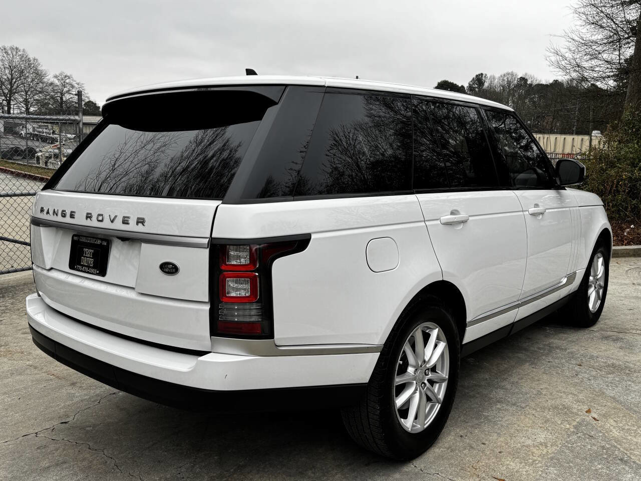 Used 2016 Land Rover Range Rover image 7