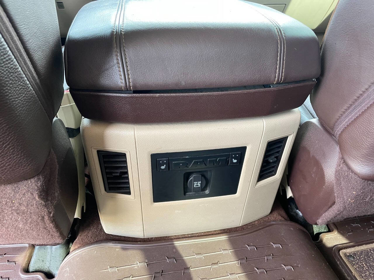 Used 2017 RAM 2500 Longhorn image 25