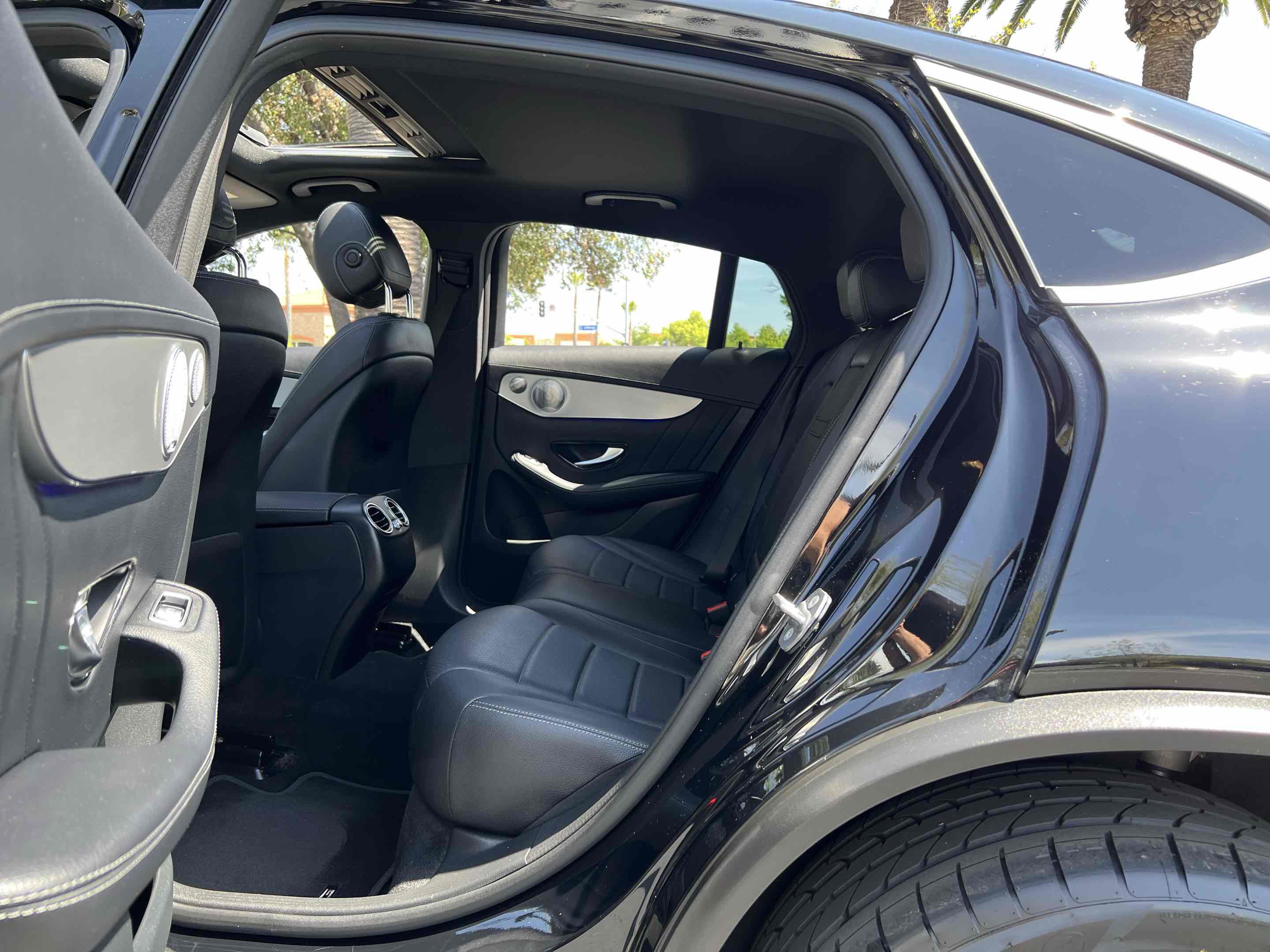 Used 2020 Mercedes-Benz GLC 300 4MATIC Coupe image 25