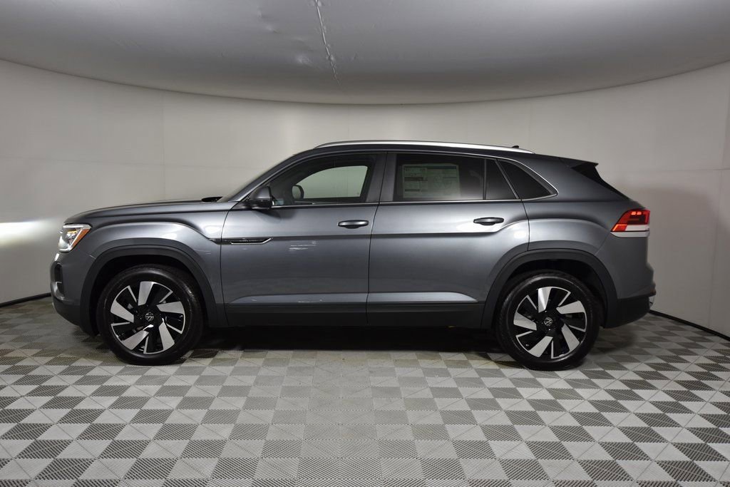 New 2025 Volkswagen Atlas Cross Sport SE image 4