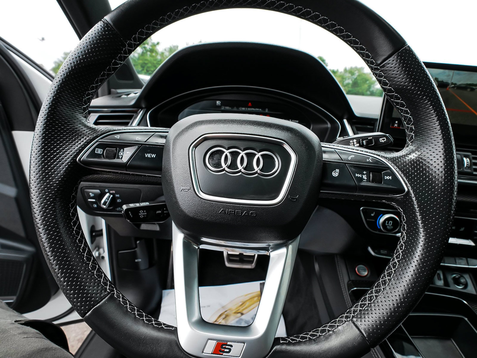 Used 2023 Audi SQ5 Premium Plus w/ Premium Plus Package AWD/4WD image 16