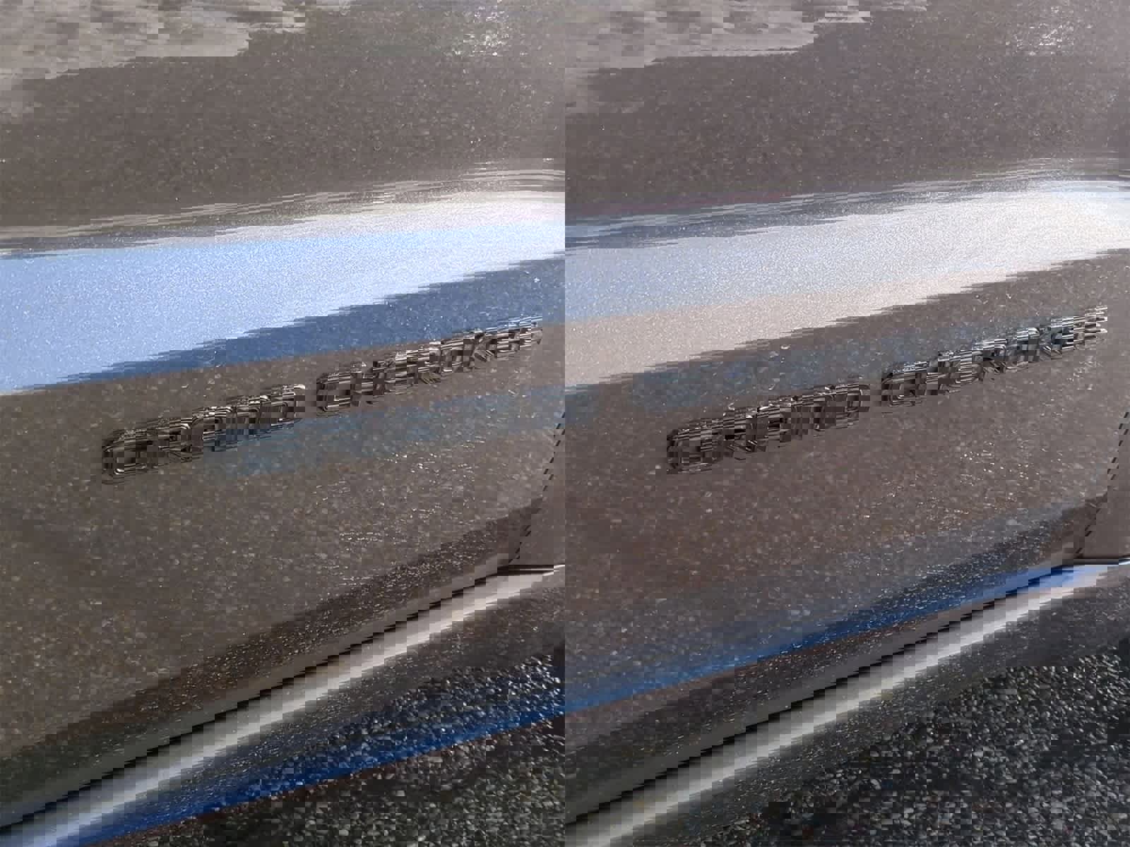 Used 2019 Jeep Grand Cherokee Altitude image 13