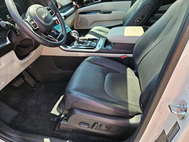 Used 2024 Kia Carnival SX Prestige FWD image 15