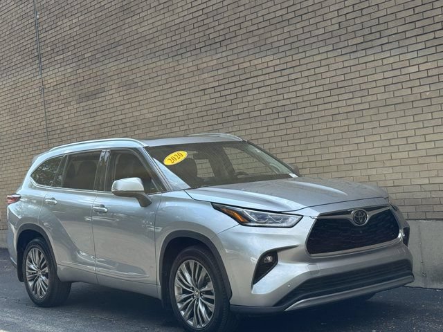 Used 2020 Toyota Highlander Platinum AWD/4WD image 2