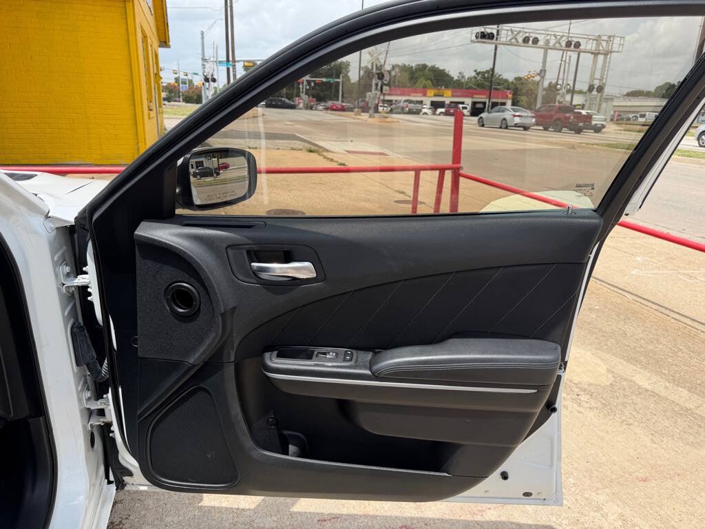 Used 2021 Dodge Charger SXT RWD image 14