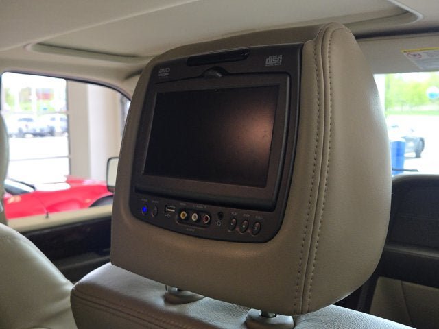 Used 2015 Lincoln Navigator L 4WD w/ Equipment Group 101A Reserve image 8