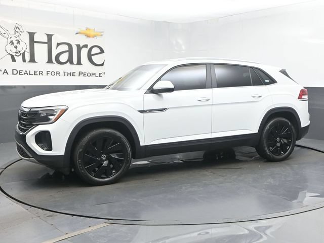 Used 2024 Volkswagen Atlas Cross Sport SE w/ Black Wheel Package FWD image 33