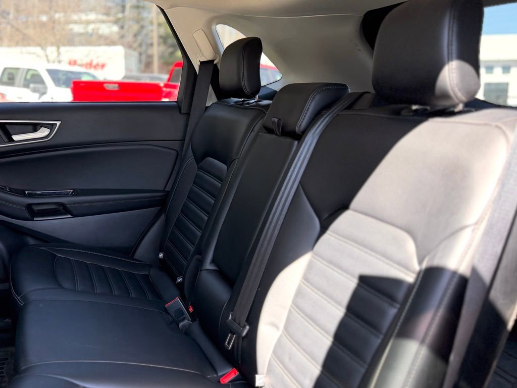 Used 2019 Ford Edge SEL w/ Equipment Group 201A image 5