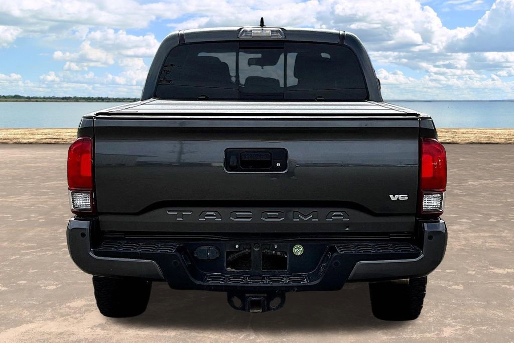 Used 2019 Toyota Tacoma TRD Off-Road w/ Technology Package image 8
