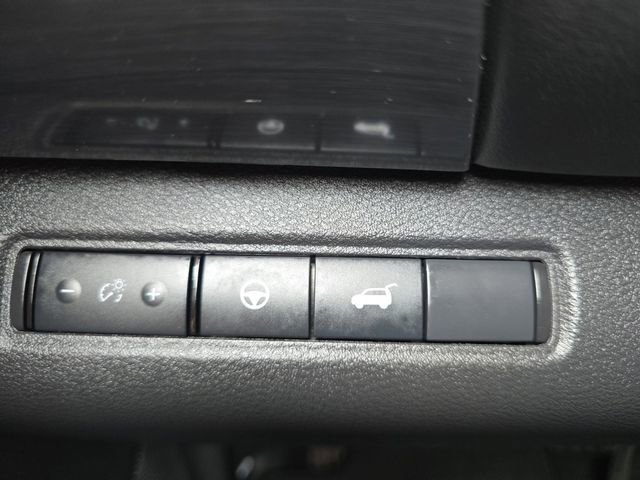 New 2026 Nissan Pathfinder SL image 10